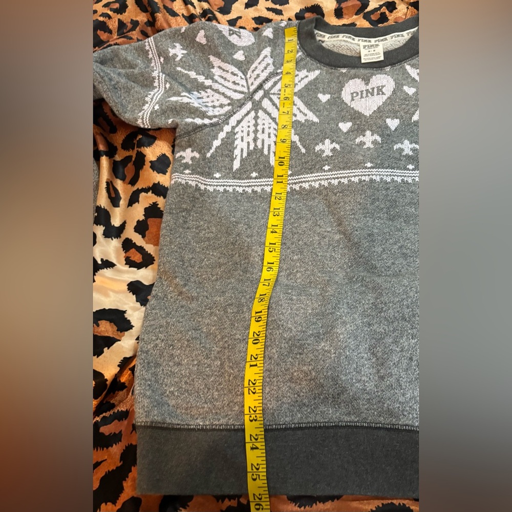 PINK Victoria’s Secret Sweatshirt - Picture 5 of 7
